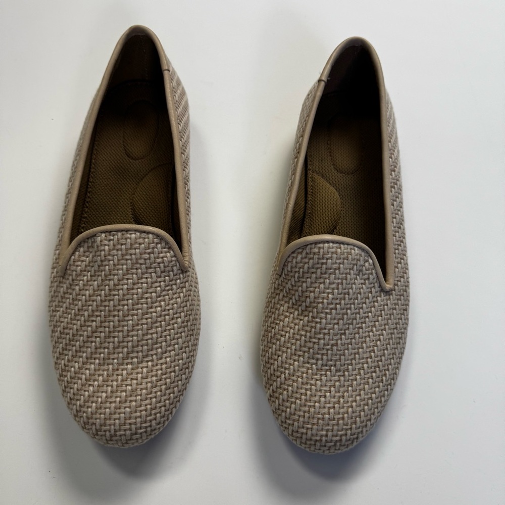 Pluggz Dido Women's Woven Beige Loafers